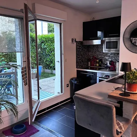 Apartmán In Downtown Rueil-Malmaison